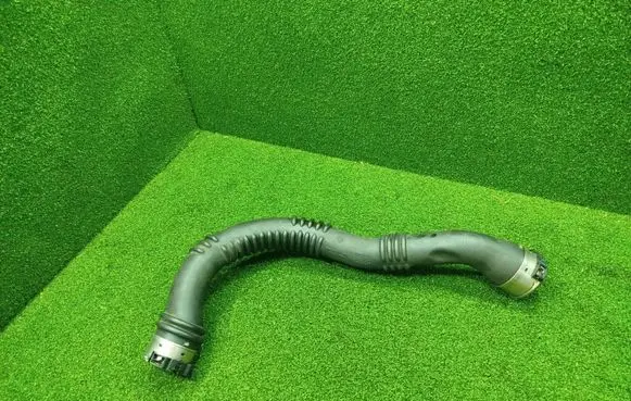 Renault Trafic III (X82) Intercooler hose/pipe 144606126R 93867727