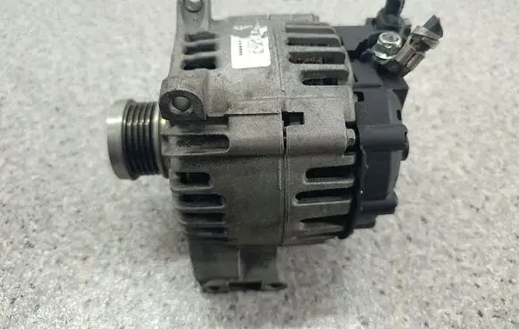 Mercedes-Benz A W169 Generator/alternator A6401540402