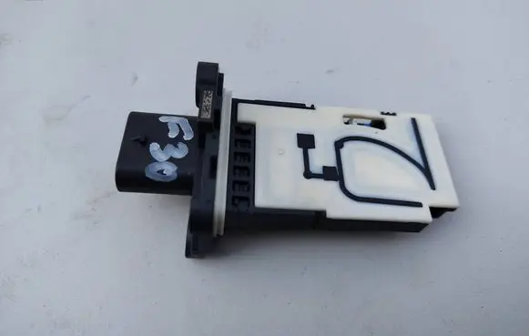 BMW 3 F30 F35 F31 Mass air flow meter 8570107 1362857010702