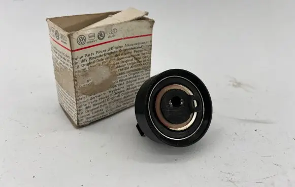 Volkswagen Caddy Timing belt tensioner 030109243K P1EZAS 20072005