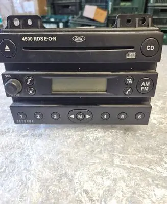 Ford Fiesta Radio/CD/DVD/GPS head unit 10R020451 2S6118C815AF
