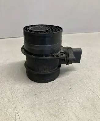 Audi A4 S4 B6 8E 8H Mass air flow meter 0281002461 074906461B