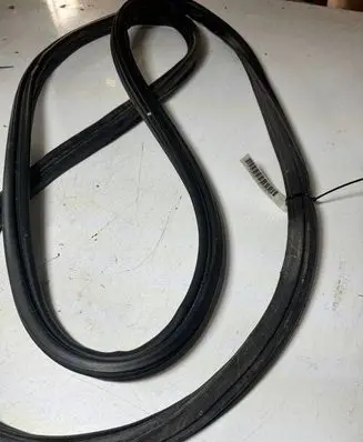 Honda Insight Trunk rubber seal (body) 