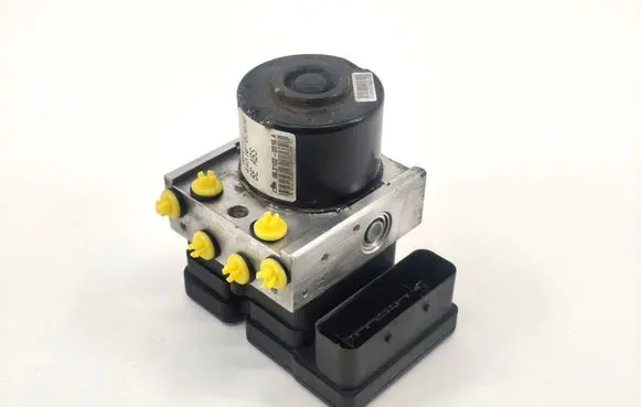 Toyota Yaris ABS Pump 445100D030 895410D040 06210205164