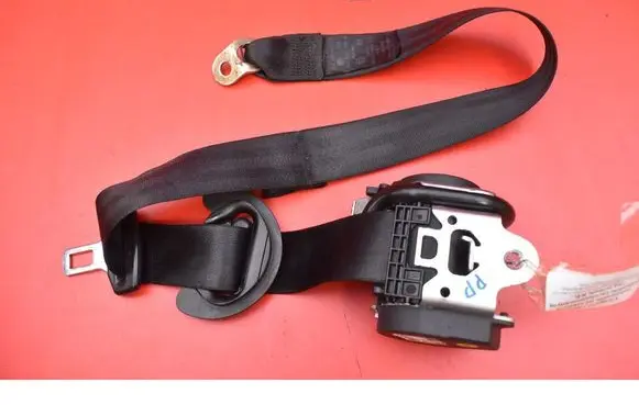 Volkswagen Golf V Front seatbelt 1K4857706R