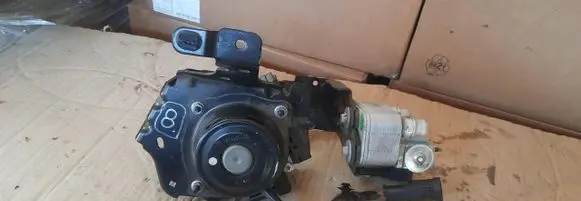 Opel Corsa F Vacuum pump 9835028580