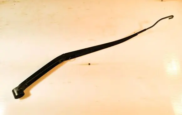 Hyundai Tucson TL Front wiper blade arm D8772 2566