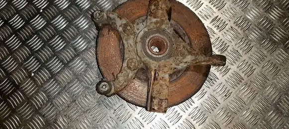 Citroen C4 I Front wheel hub