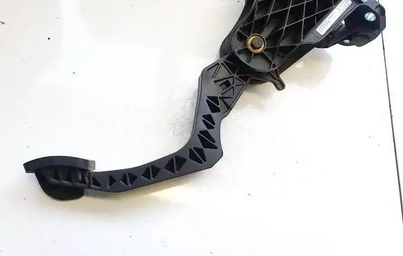 Skoda Octavia Mk2 (1Z) Clutch pedal 1k1721059bj 21002328653