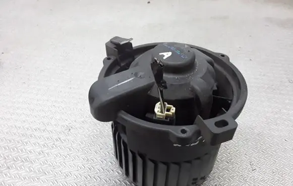 Mitsubishi Colt Heater fan/blower MF0160700701
