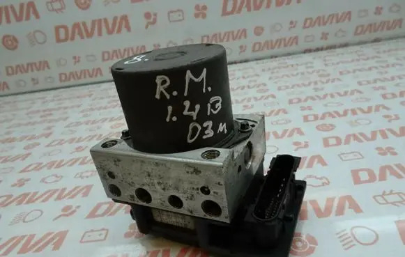 Renault Megane II ABS Pump 8200038695 0265231300 0265800300