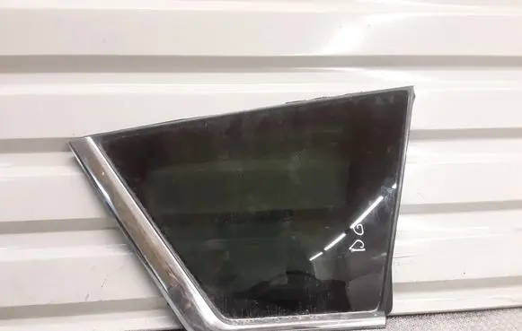 Mitsubishi Outlander Rear side window