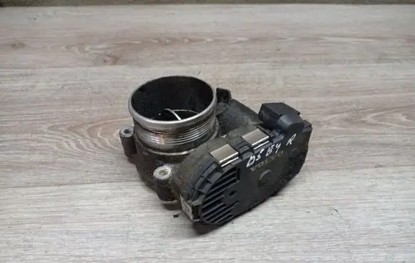 Volvo V70 Throttle valve 31216665