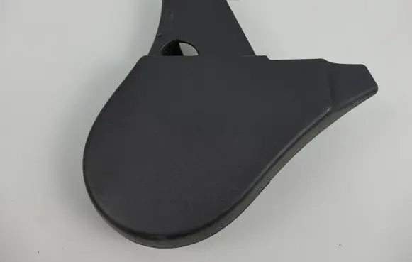 Nissan Qashqai Front driver seat rail trim L0320006