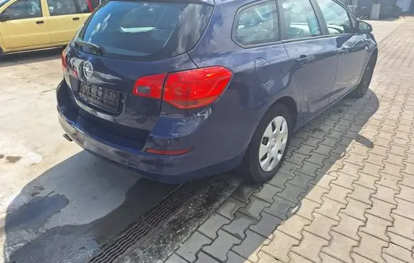 Opel Astra J Rear door ASTRA4JDRZWIPT