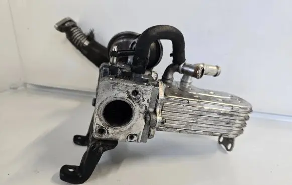 Audi A6 S6 C6 4F EGR valve cooler 059131512H