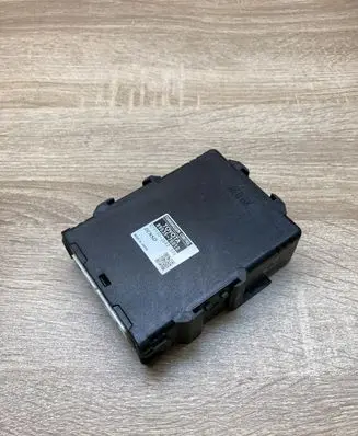 Toyota Prius (XW30) Gearbox control unit/module 8953575010