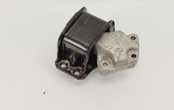 Citroen C4 II Engine mount vacuum valve 9682028780