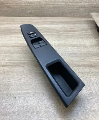 Toyota Yaris Electric window control switch 742310D730 0890B62