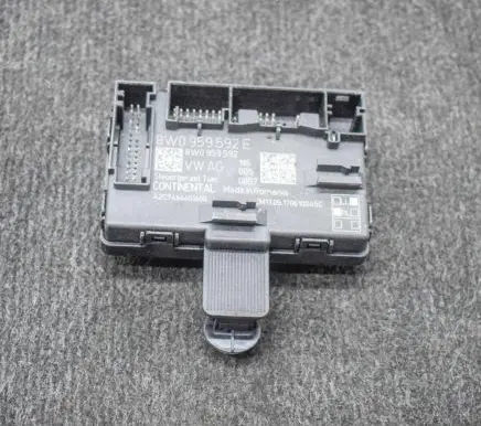 Audi A5 Door control unit/module 8W0959592E 8W0959592