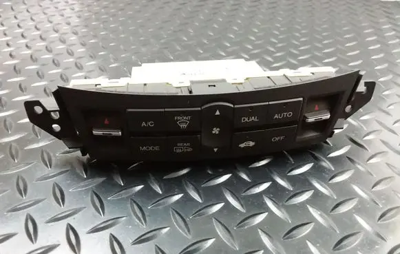 Honda Accord Climate control unit D08Y4