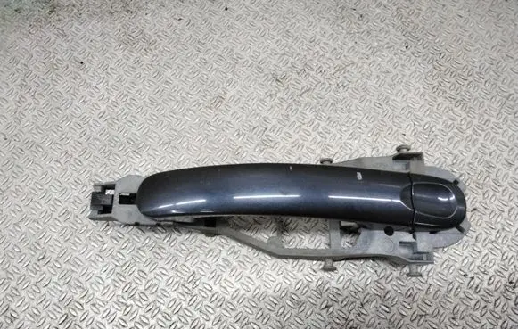 Volkswagen Jetta V Rear door exterior handle