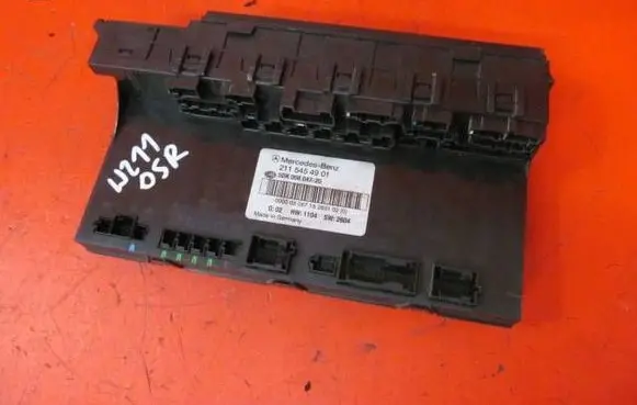 Mercedes-Benz E W211 Fuse module 2115454901