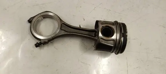 Porsche Cayenne (92A) Piston with connecting rod