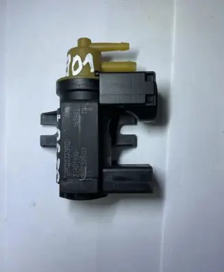 Volvo XC90 Vacuum valve 31401109 15T167