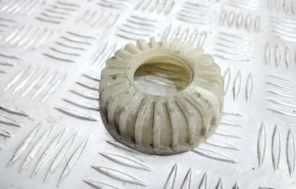 Volvo S70 V70 V70 XC In tank fuel pump screw locking ring/nut 