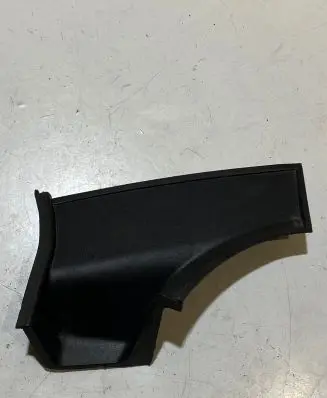 Ford Mustang VI Rear/tail light trim molding FR3B13A414A