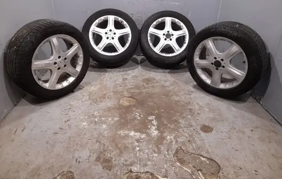 Mercedes-Benz R W251 R19 alloy rim 2514011202 8JX19H2ET67