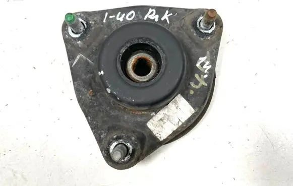 Hyundai i40 Coil spring mount 546233S000