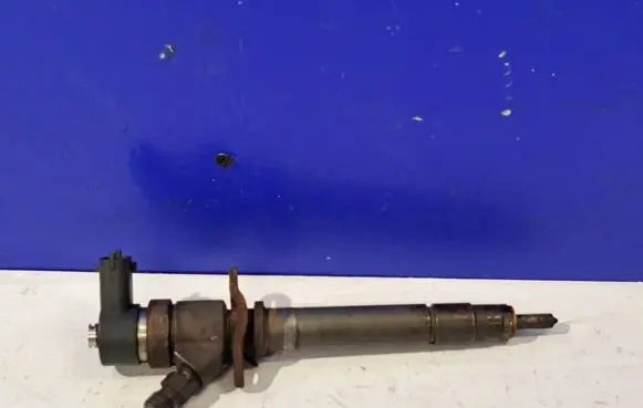 Volvo S60 Fuel injector 0445110078 8658352