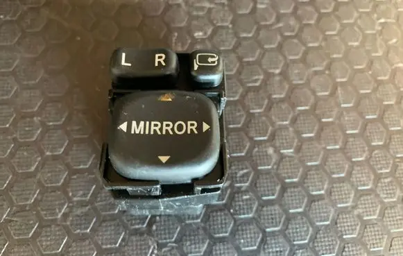 Lexus RX 330 - 350 - 400H Wing mirror switch 183575