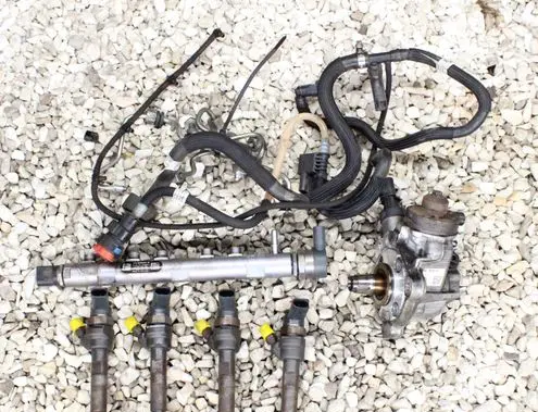 BMW 1 E81 E87 Fuel injection system set 7797874 7798446