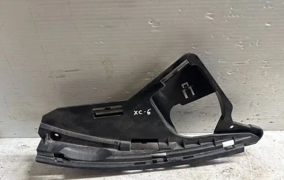 Volvo XC60 Headlight/headlamp mounting bracket 30763434
