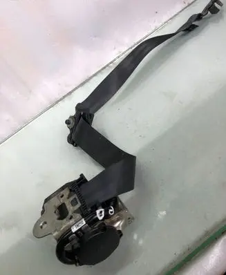 Ford Kuga III Front seatbelt 0589p1000277