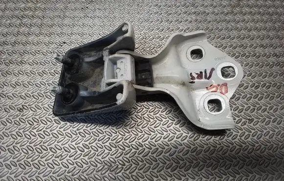 Toyota Proace Rear door upper hinge 9820031980