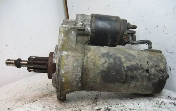 Volkswagen Sharan Starter motor 1074311 28I
