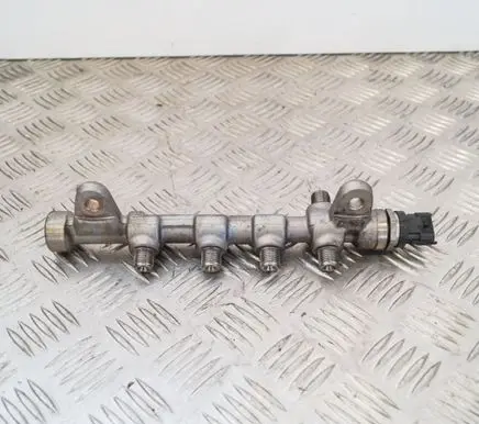 Opel Insignia A Fuel main line pipe 555761770445214221