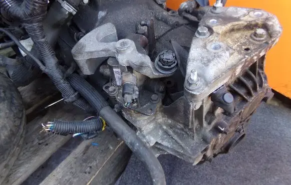 Volvo S60 Manual 6 speed gearbox BG9R7002FCB 20MB31