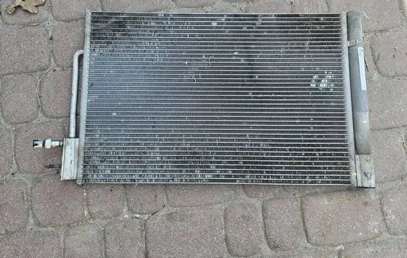 A/C cooling radiator (condenser)