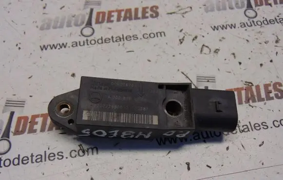 Mercedes-Benz E W211 Airbag deployment crash/impact sensor A0028202726