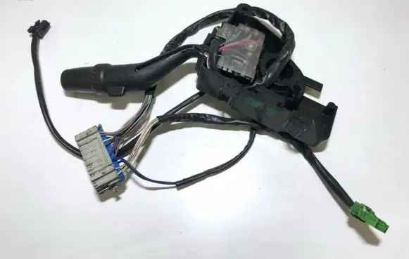 Cadillac Escalade Wiper turn signal indicator stalk/switch 173716