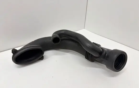 BMW 5 E60 E61 Turbo air intake inlet pipe/hose 7795026 10866710