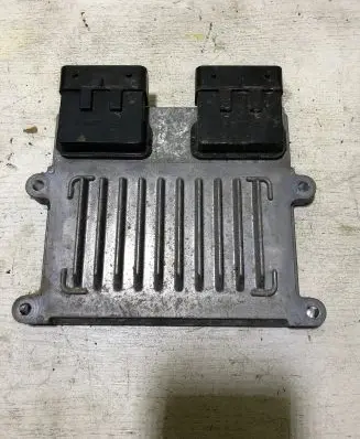 Hyundai Santa Fe Engine control unit/module 391083E360 11870635 M2M55E3A