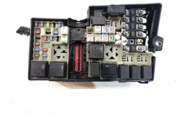 Volvo V50 Fuse box set 8688040