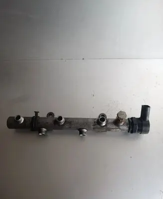 Audi A8 S8 D3 4E Fuel main line pipe 057130090N 0001141