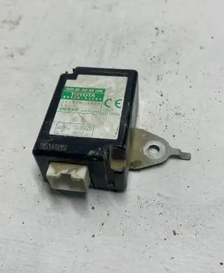 Lexus IS 220D-250-350 Door control unit/module 8974053051 2513003870
